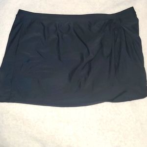 ** FINAL CLEARANCE** Jaclyn Smith Side Knot Skirted Swim Bottom, Size 6